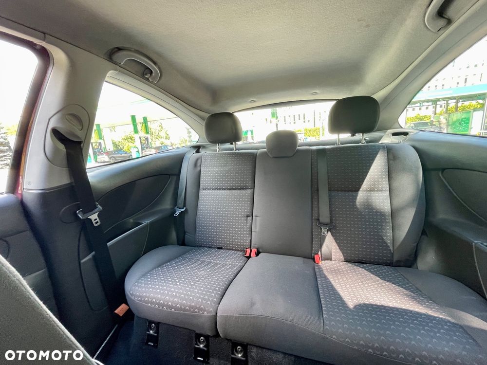 Ford Focus 1.6 X100 - 13