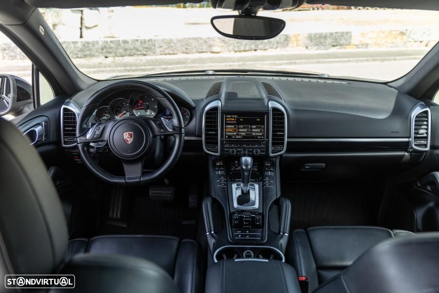 Porsche Cayenne 3.0 V6 - 24