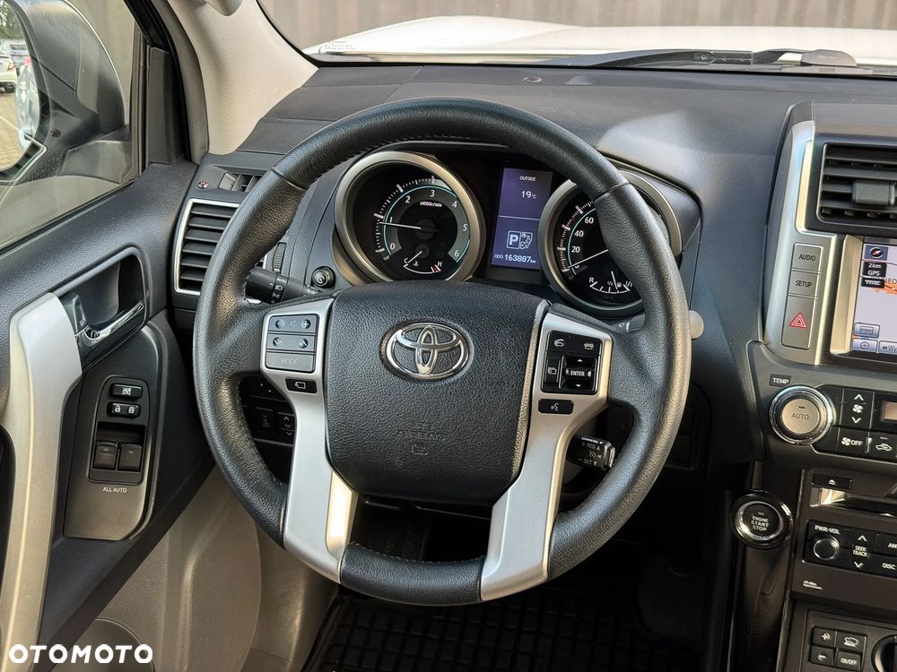 Toyota Land Cruiser LC 3.0 D-4D Premium - 9
