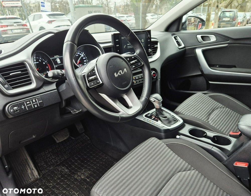 Kia Ceed 1.5 T-GDI M DCT - 9