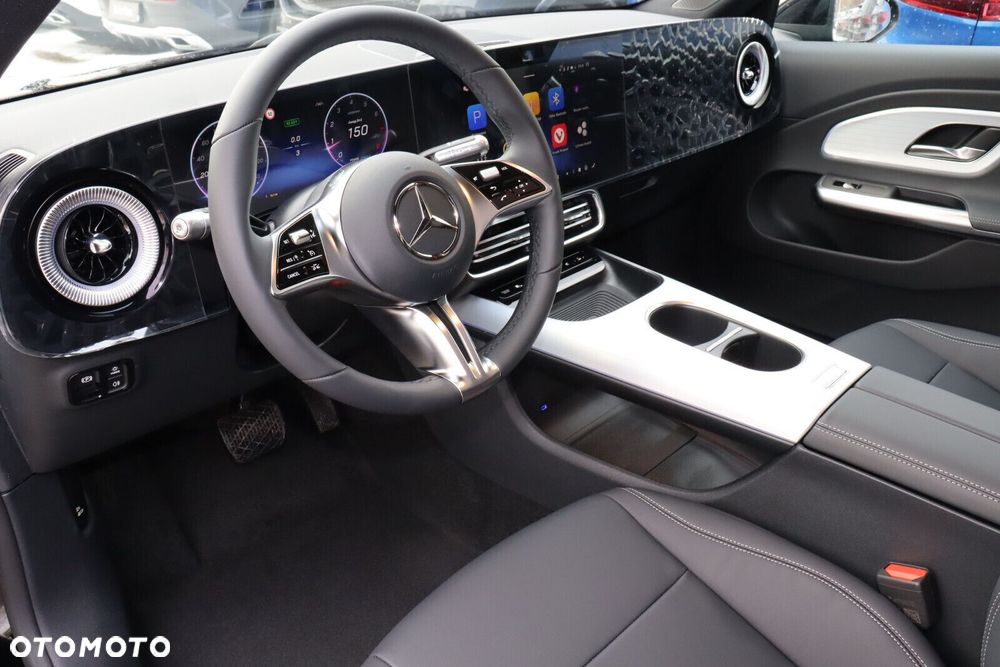 Mercedes-Benz CLA - 8