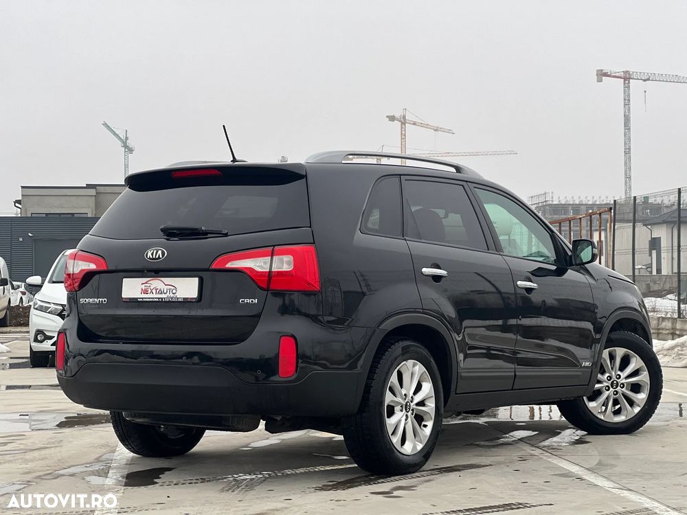 Kia Sorento 2.2 DSL 4x4 Aut. Classic - 3