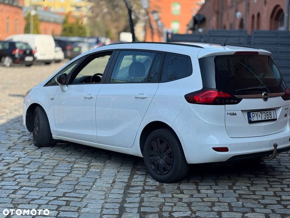 Opel Zafira 2012 photo 4