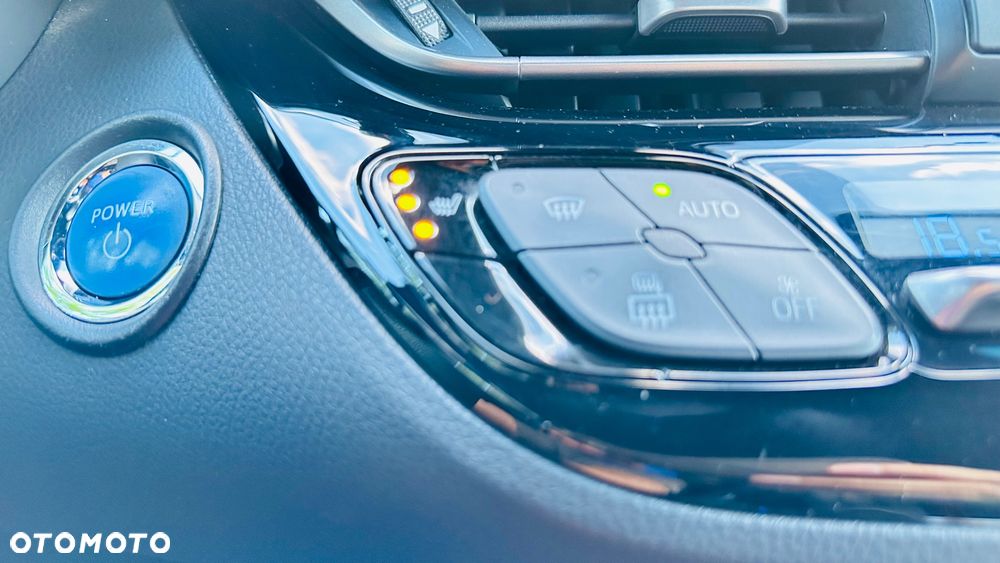 Toyota C-HR 2.0 Lounge - 29