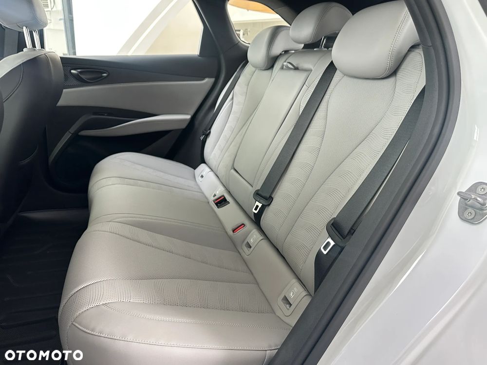 BYD Seal 6 - 17
