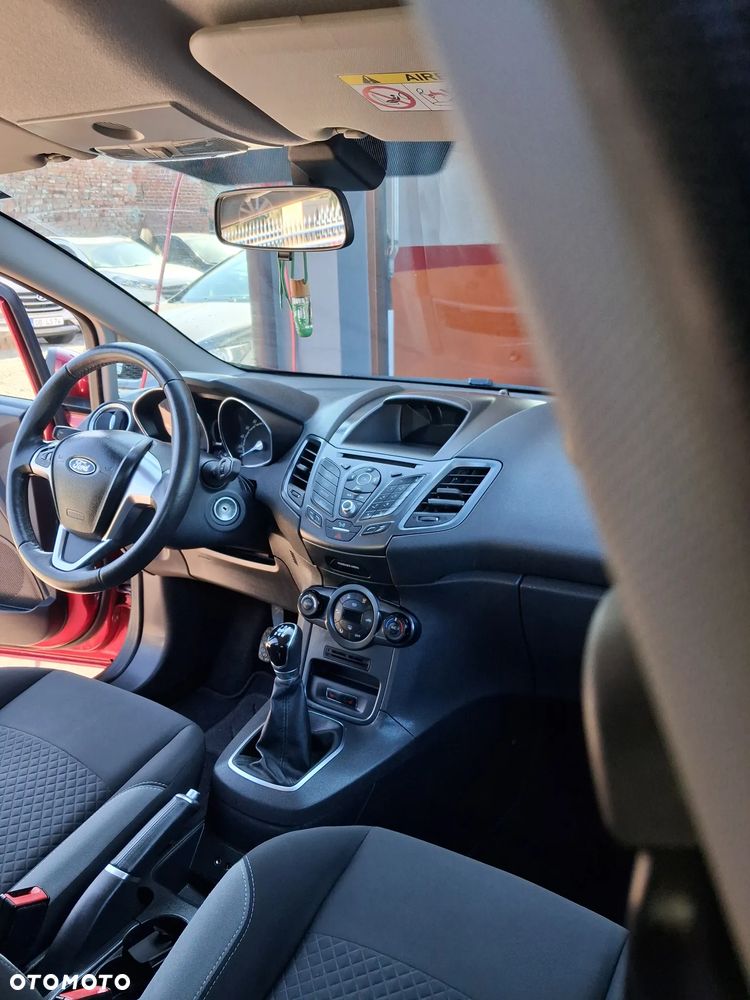 Ford Fiesta - 11