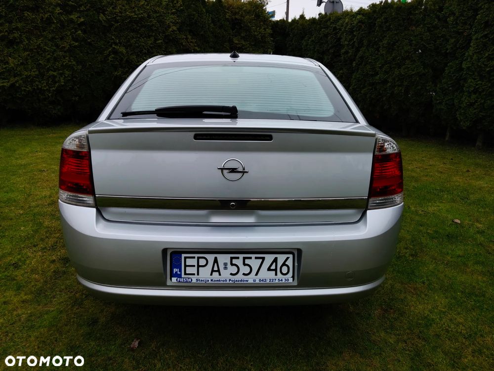 Opel Vectra 2.2 - 5