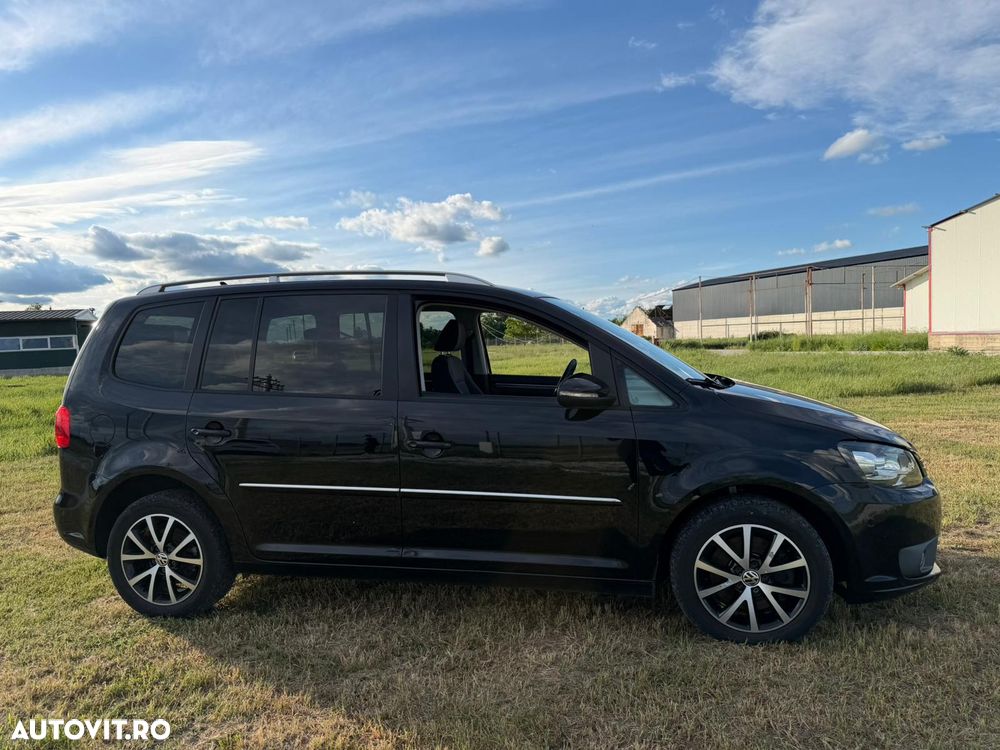 Volkswagen Touran 2.0 TDI DPF Highline - 4
