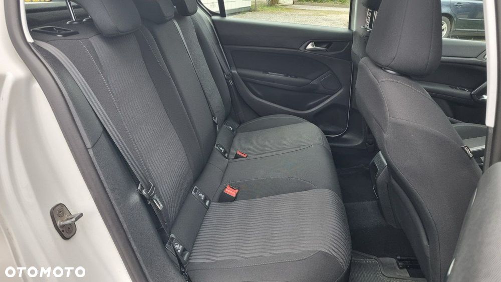 Peugeot 308 - 16