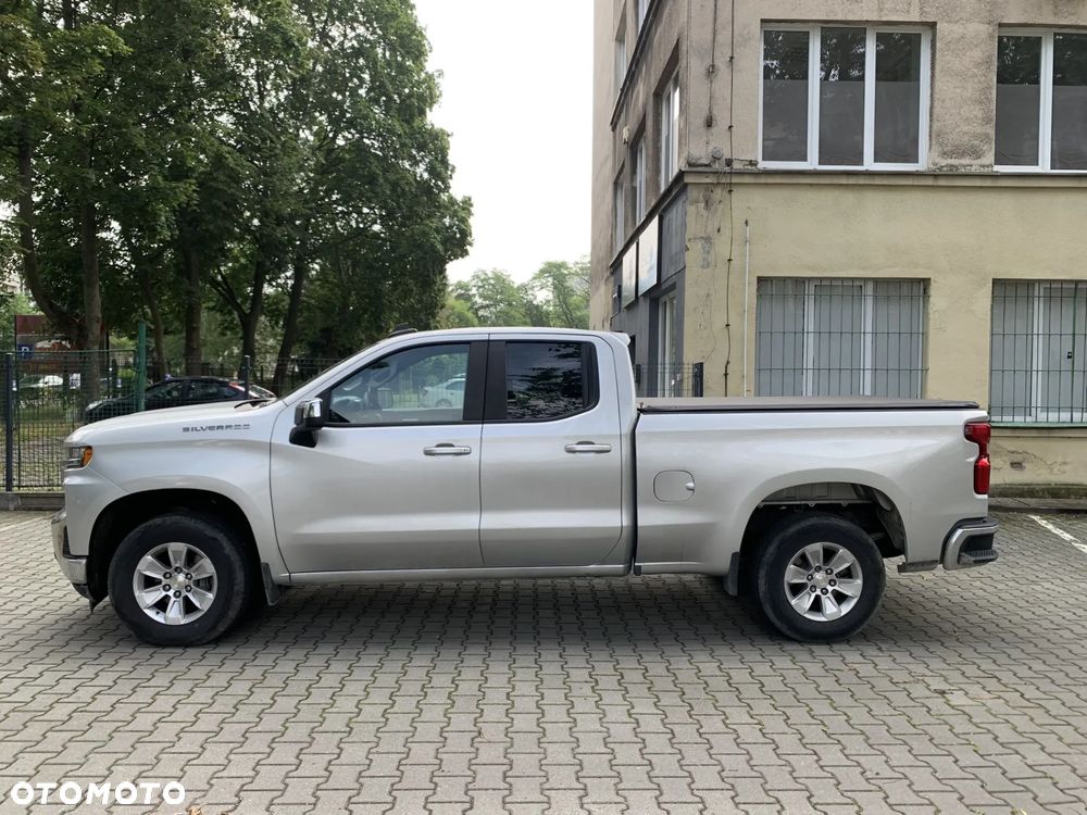 Chevrolet Silverado - 11