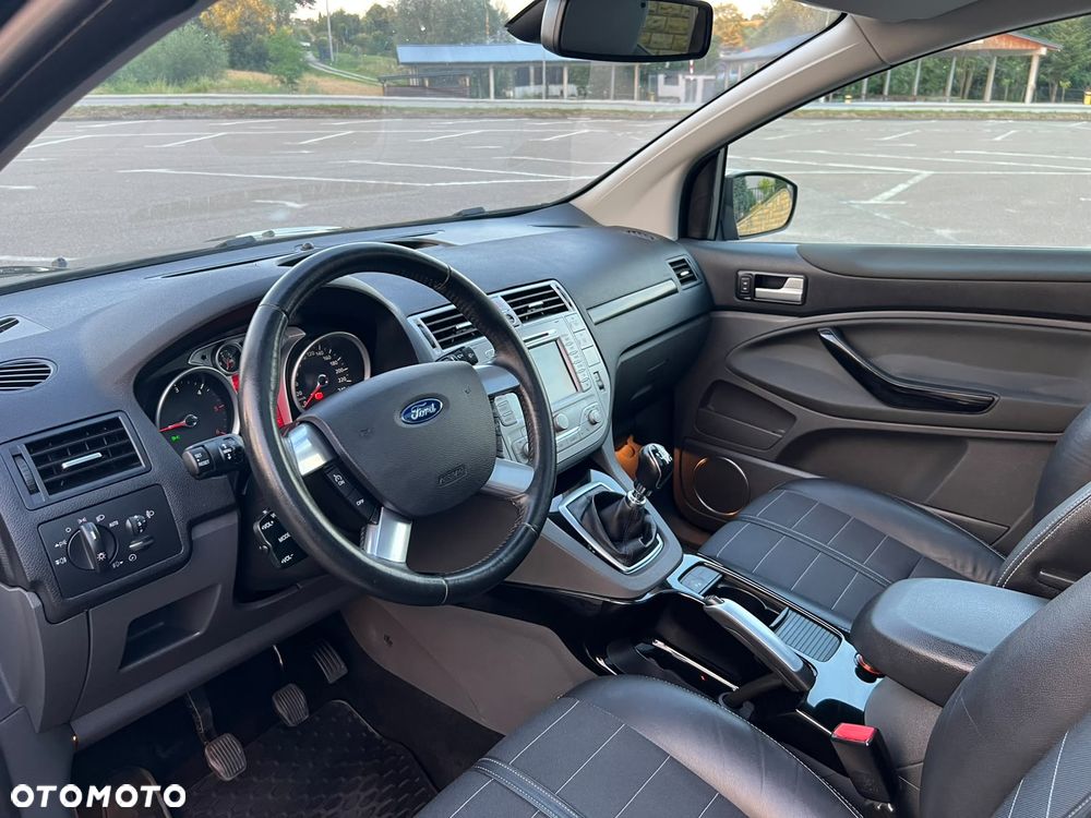 Ford Kuga 2.0 TDCi 4x4 Titanium - 26