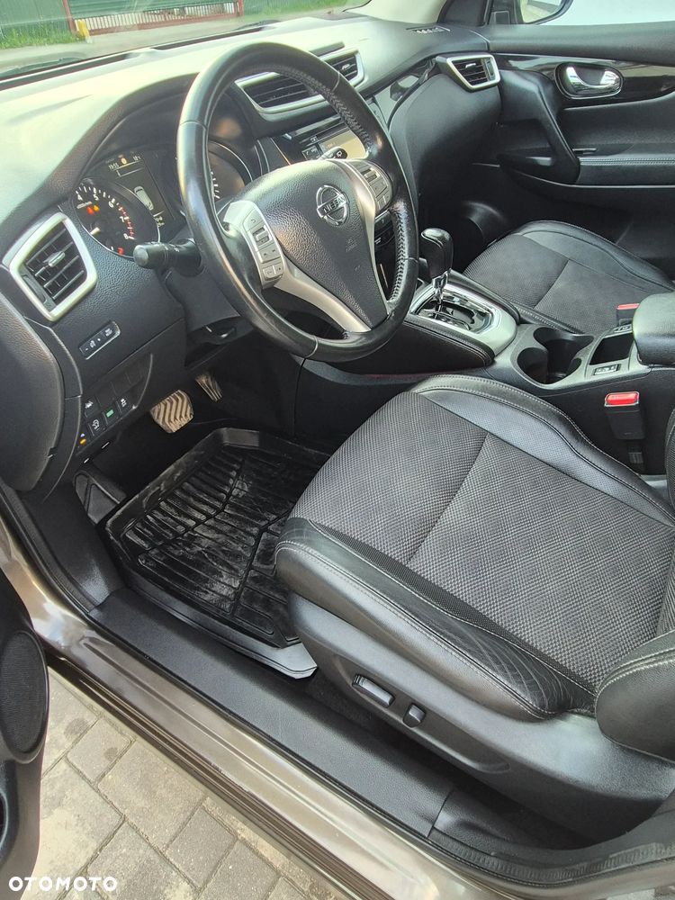 Nissan Qashqai - 12