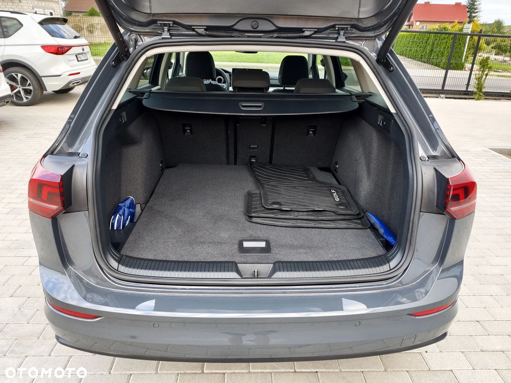Volkswagen Golf Variant 1.5 eTSI mHEV Life DSG - 12