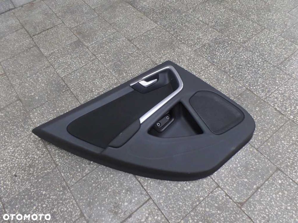 VOLVO S60 II 10-17 TAPICERKA BOCZEK DRZWI LEWY TYL - 2