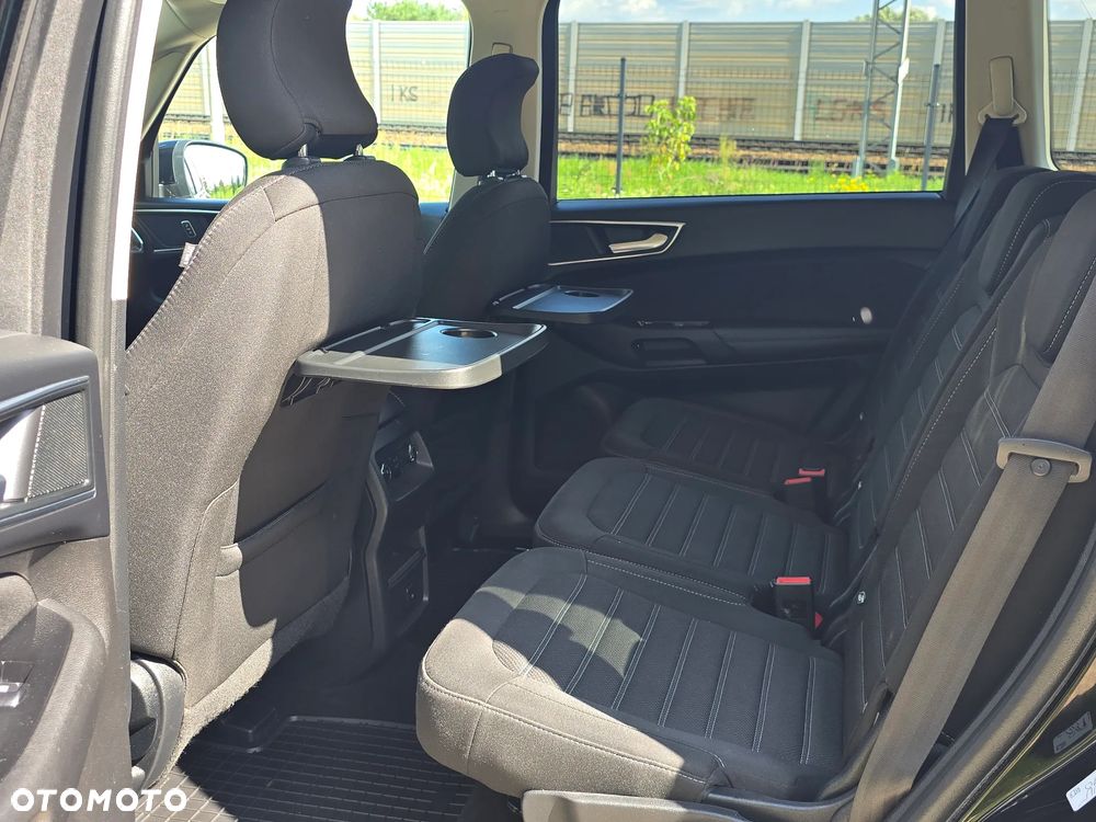 Ford Galaxy - 12