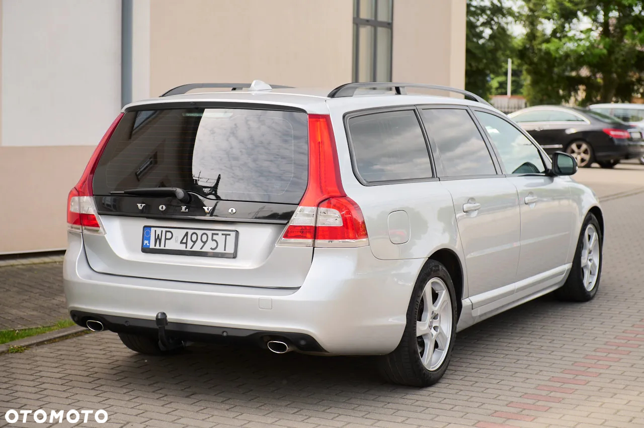 Volvo V70 D4 Black Edition - 8