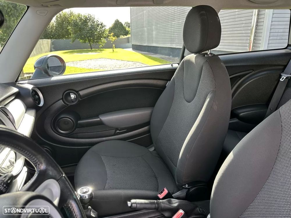 MINI 3 Portas One 1.4 - 34