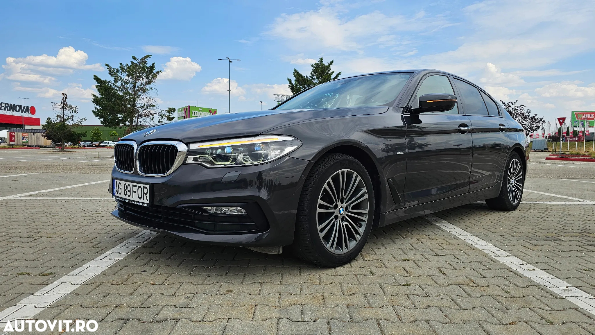 BMW Seria 5 520d Sport-Aut. - 25