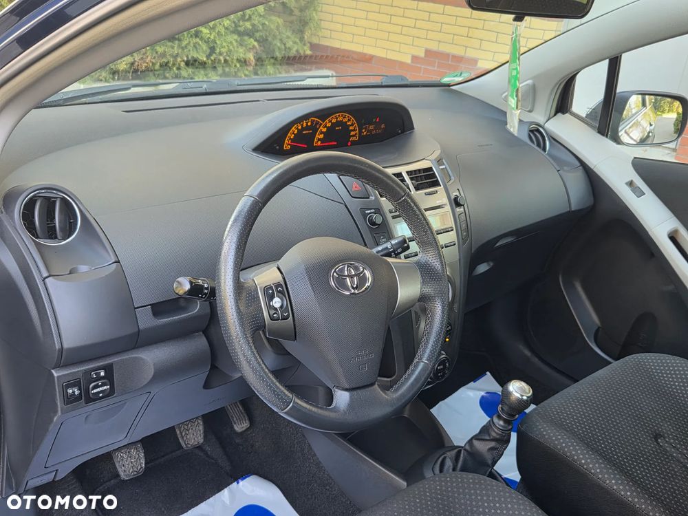 Toyota Yaris 1.33 VVT-i Executive - 6