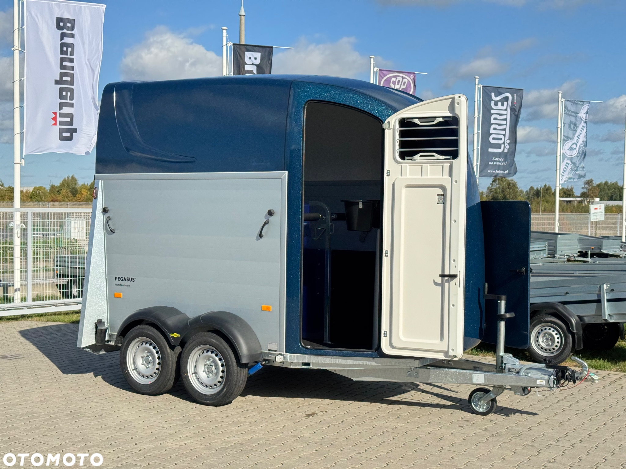 Humbaur Pegasus 2400 | siodlarnia, DMC 2400kg, przyczepa do przewozu 2 koni - 3