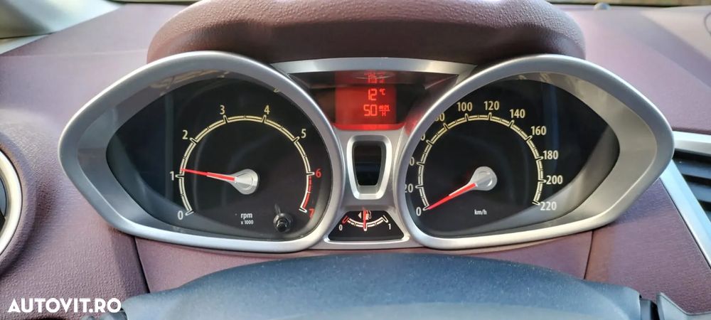 Ford Fiesta 1.4i Titanium - 9