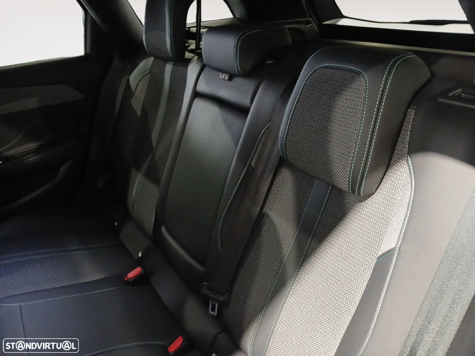 Peugeot 308 SW 1.2 PureTech Allure EAT8 - 15