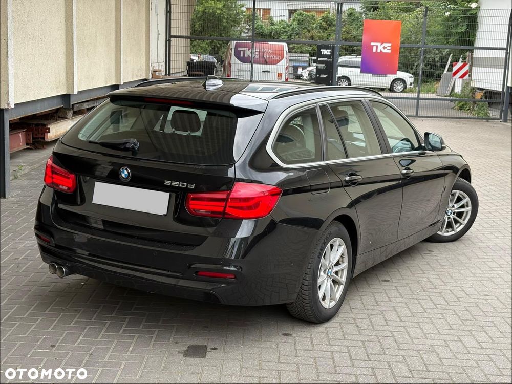 BMW Seria 3 320d MHEV Luxury Line - 4
