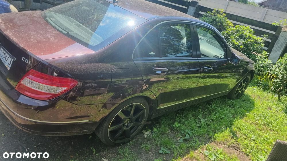 Mercedes-Benz Klasa C 220 CDI BlueEff Classic - 4