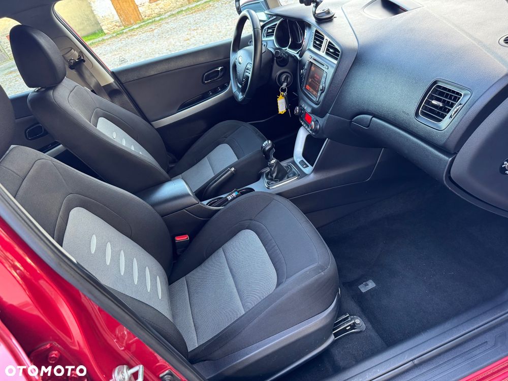 Kia Ceed - 24