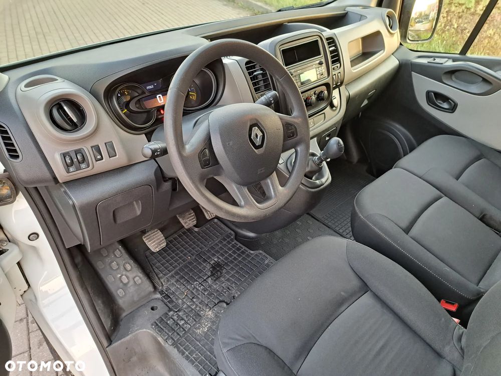 Renault Trafic - 14