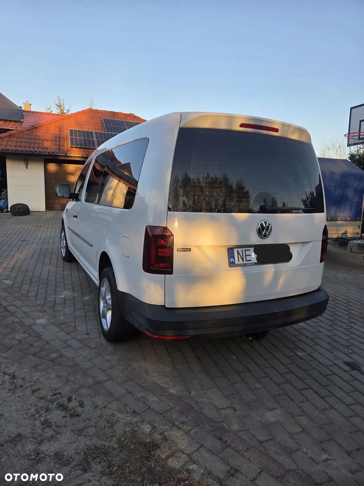 Volkswagen Caddy Maxi - 4
