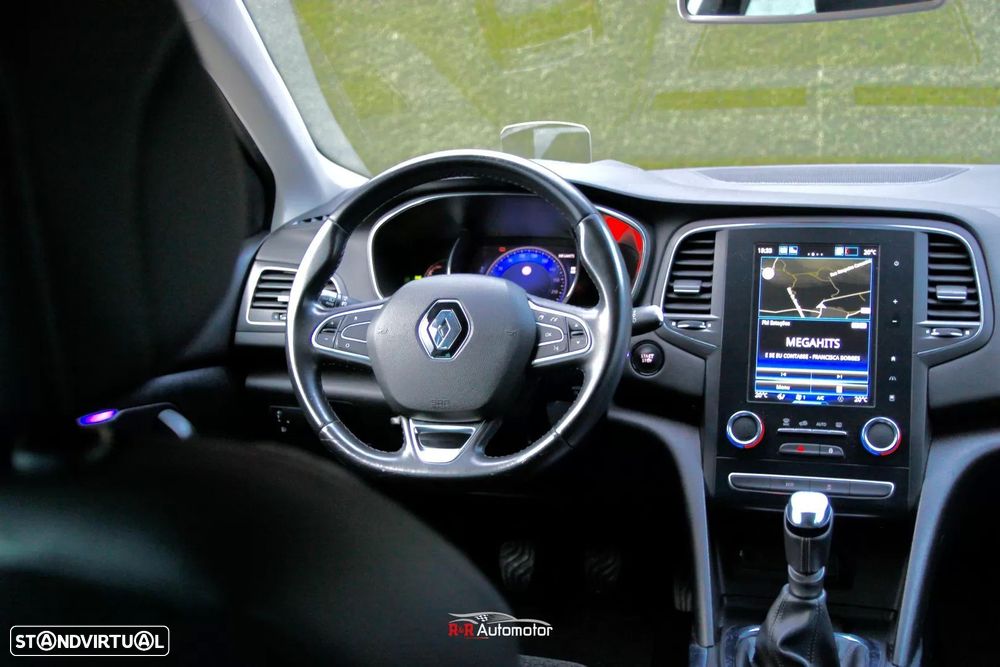 Renault Mégane 1.5 Blue dCi Intens - 10