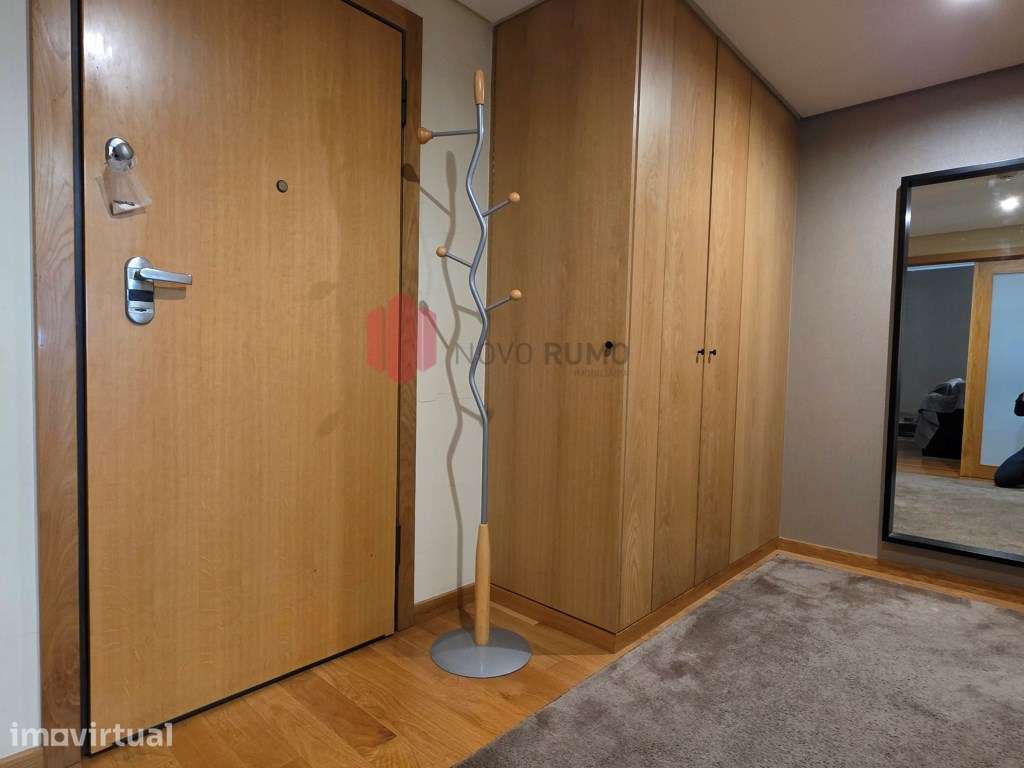 **Apartamento T2 MOBILADO, no Centro da Maia | 130 m² | Lugar de ga... - Grande imagem: 4/16