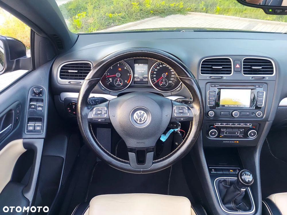 Volkswagen Golf Cabrio 2.0 TDI BlueMotion Technology - 35