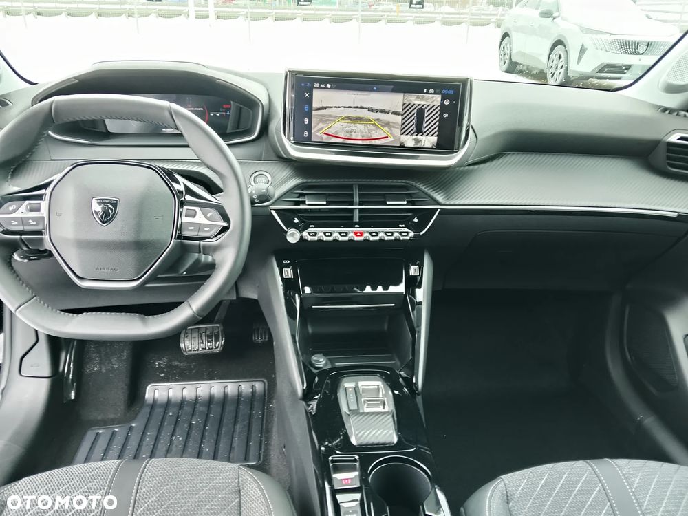 Peugeot 208 - 11