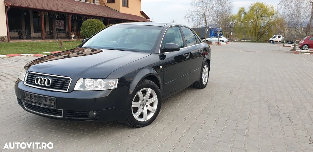 Audi A4 - 1