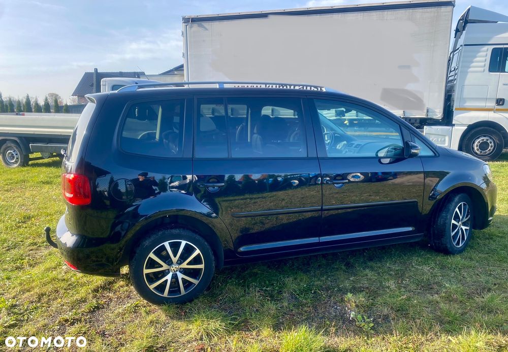 Volkswagen Touran 1.6 TDI DPF BlueMot Trendline - 6