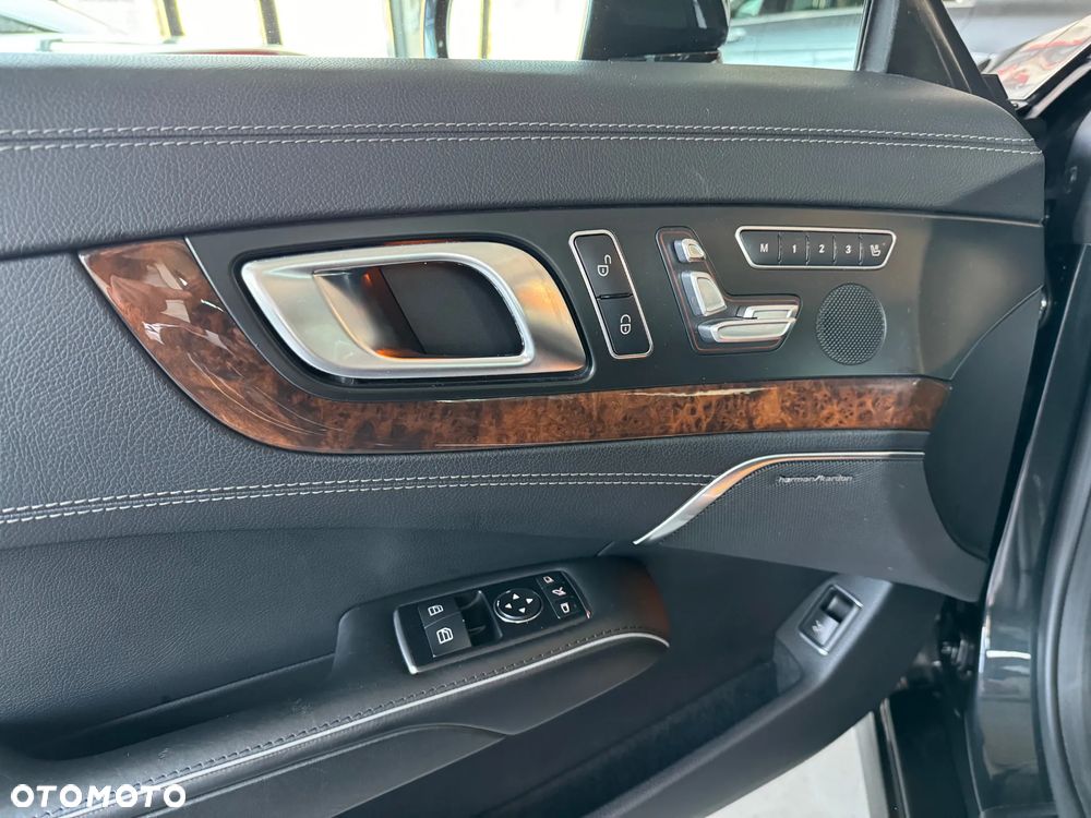 Mercedes-Benz SL 500 7G-TRONIC - 12