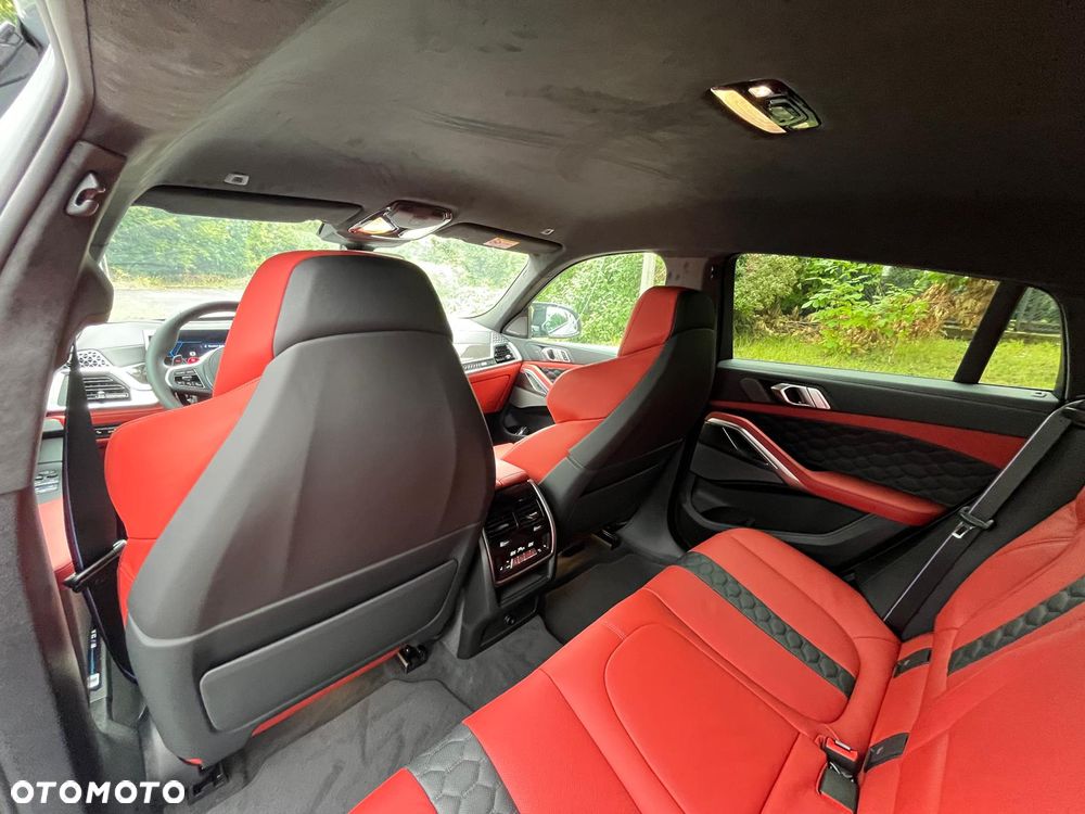 BMW X6M - 25
