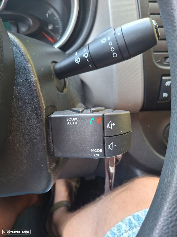 Renault Trafic - 16