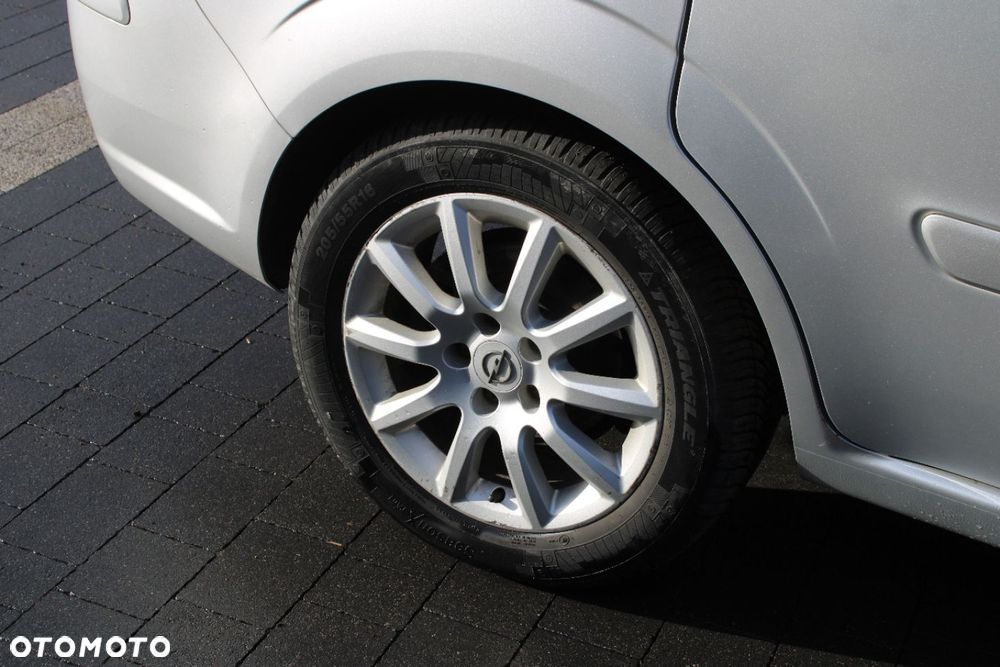 Opel Zafira - 13