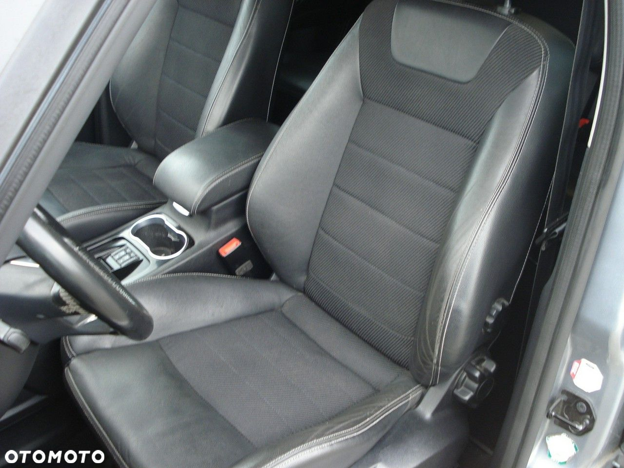 Ford S-Max - 8