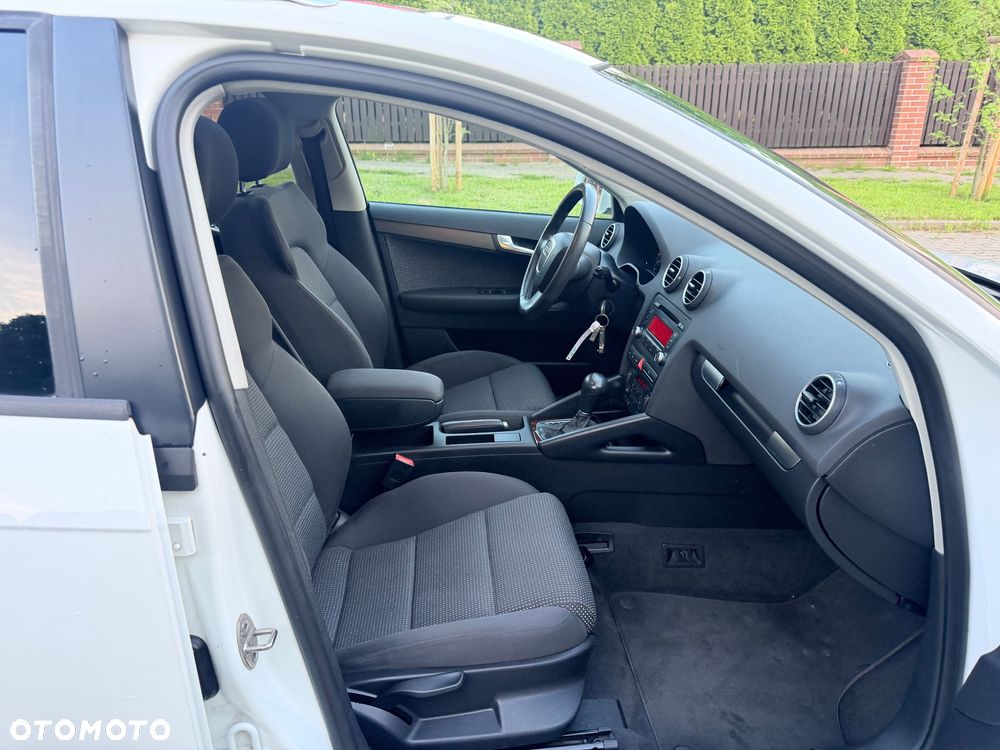 Audi A3 Sportback - 17