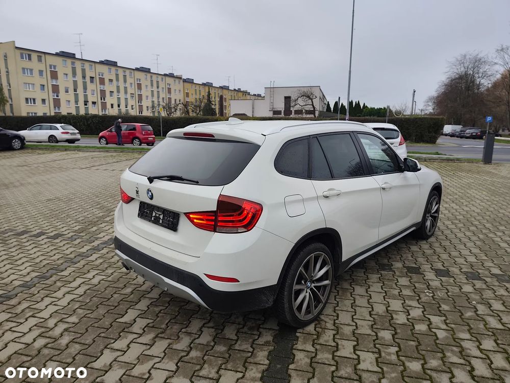 BMW X1 xDrive20d xLine - 10