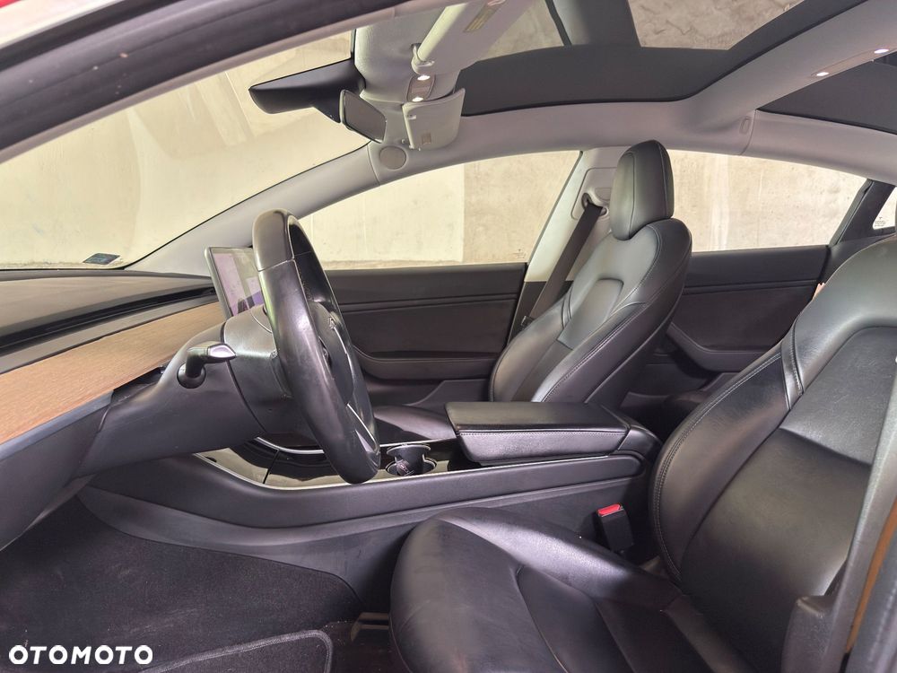 Tesla Model 3 - 19