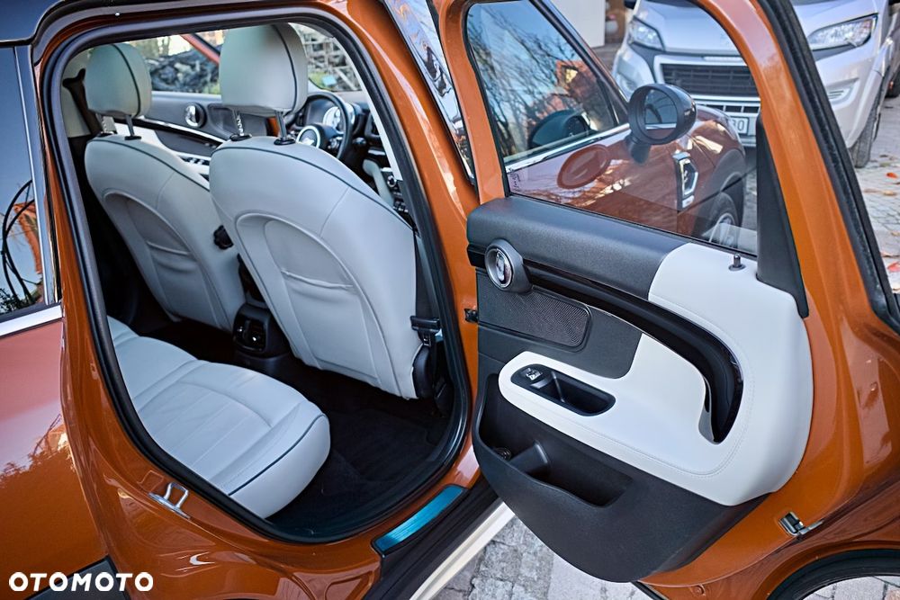 MINI Countryman Cooper SD ALL4 - 16