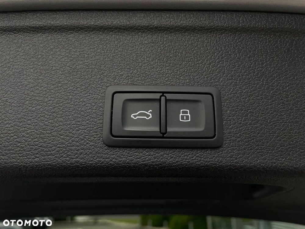 Audi A4 Allroad - 11