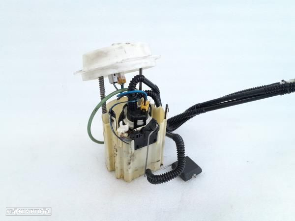 Bomba / Boia Combustivel  Mercedes-Benz C-Class (W204) - 2