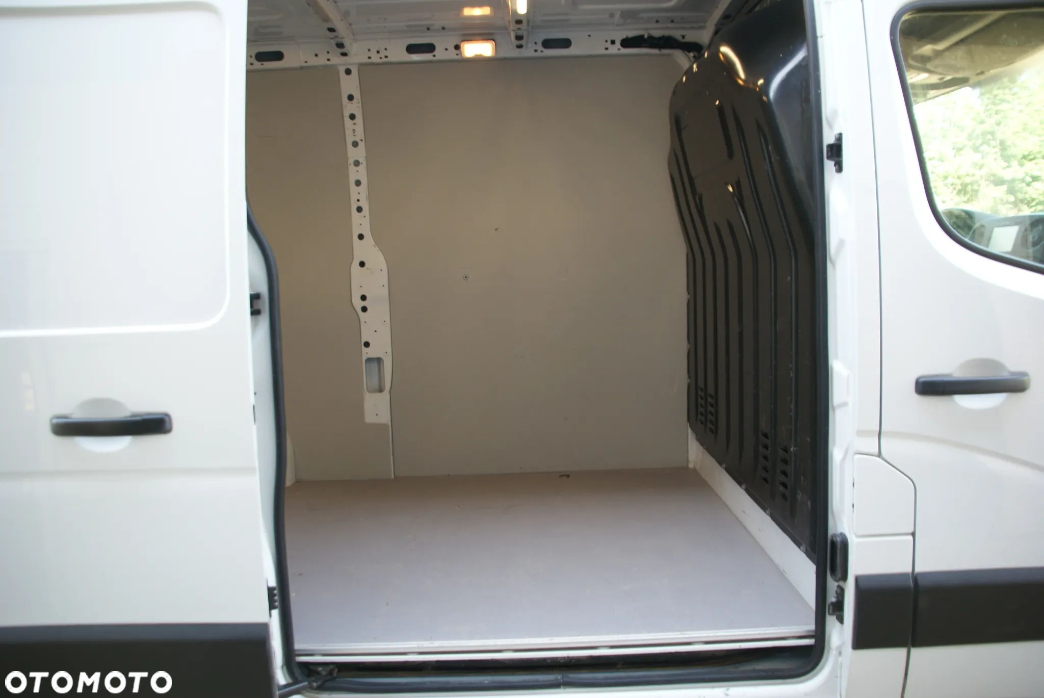 Opel Movano - 12