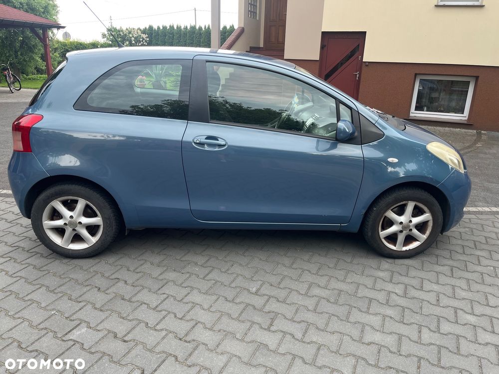 Toyota Yaris 1.0 Luna - 3